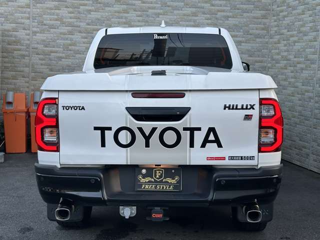 Toyota Hilux 7