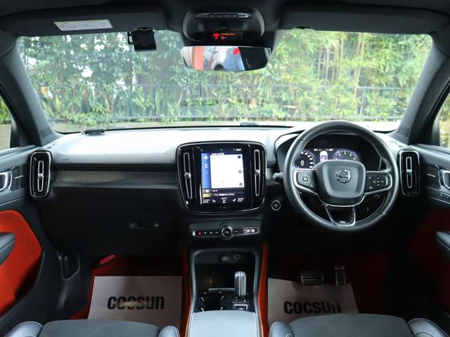 Volvo XC40 4