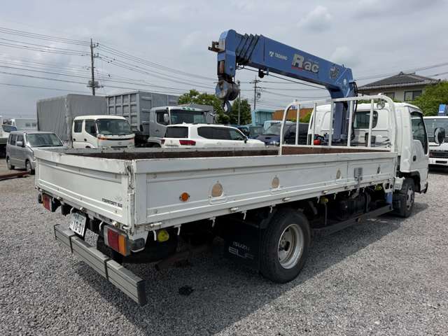 Isuzu Elf 11