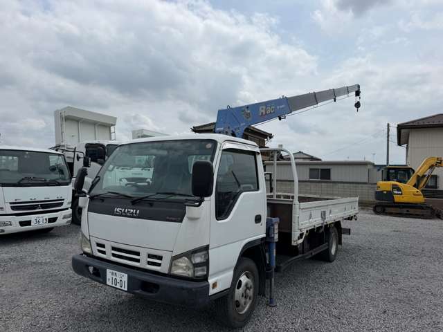 Isuzu Elf 2