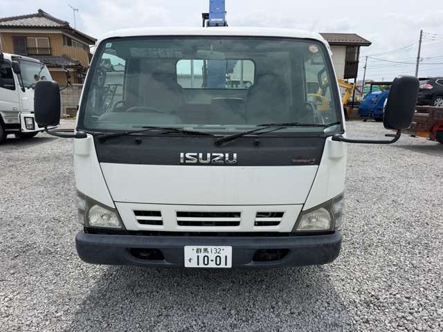 Isuzu Elf 7