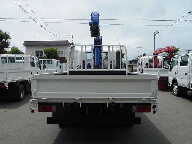 Hino Dutro 7