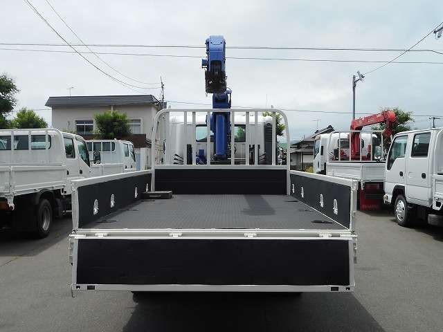 Hino Dutro 10
