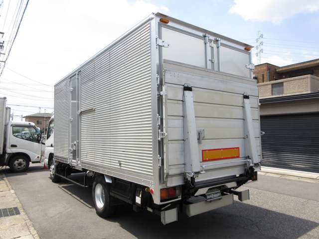 Mitsubishi Fuso Canter 12