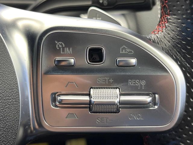 Mercedes-Benz GLB 4
