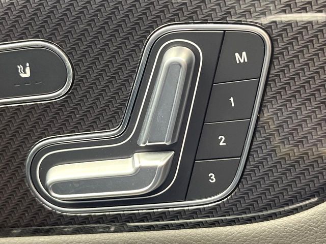 Mercedes-Benz GLB 5