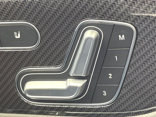 Mercedes-Benz GLB 6