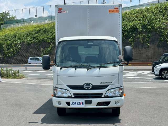 Hino Dutro 2