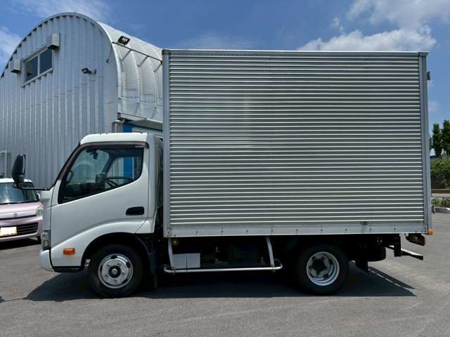Hino Dutro 5