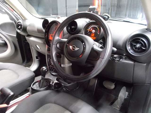 MINI Crossover 12