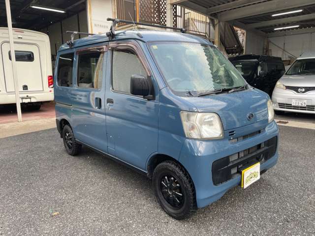 Daihatsu Hijet Cargo 5