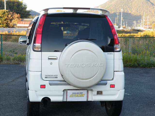 Daihatsu Terios Kid 3