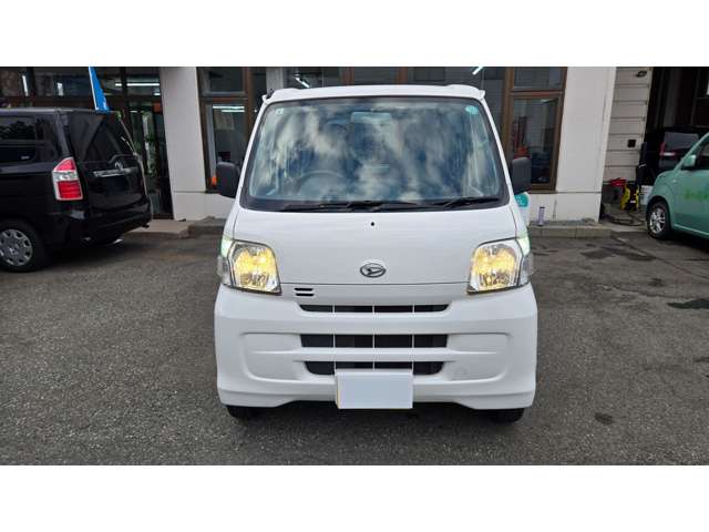 Daihatsu Hijet Cargo 3