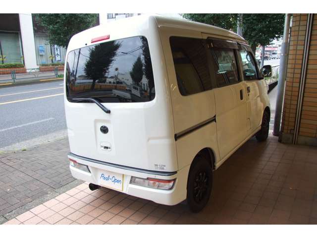 Toyota Pixis Van 7