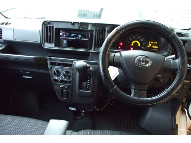 Toyota Pixis Van 10