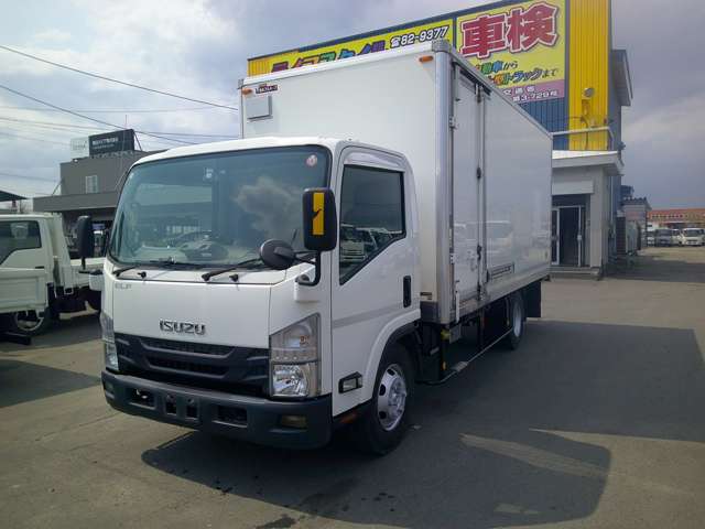 Isuzu Elf 3