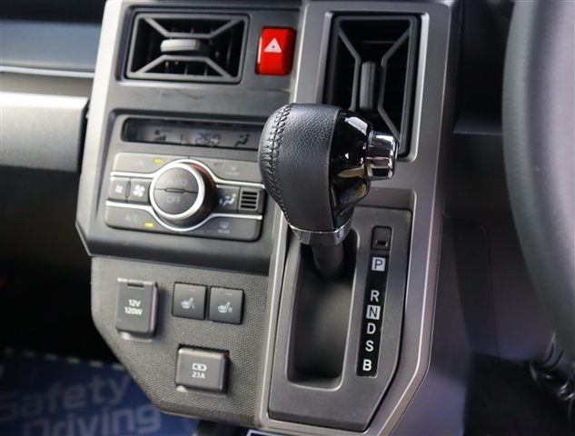 Daihatsu Taft 12