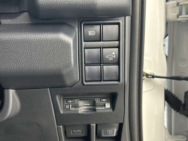 Toyota Land Cruiser FJ 10