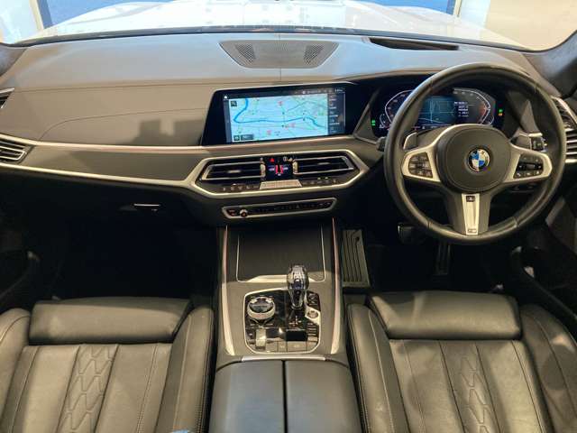 BMW X7 2