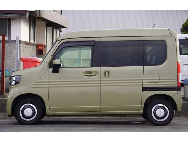 Honda N-VAN 9