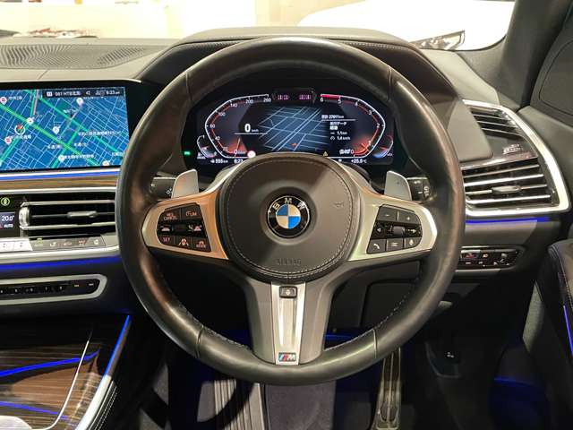 BMW X5 8