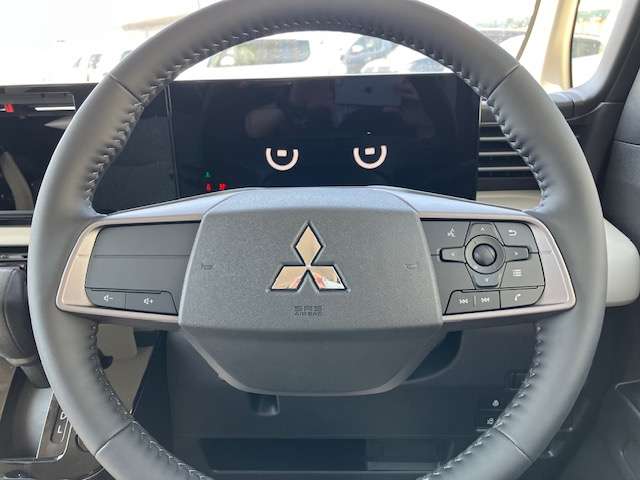 Mitsubishi Delica Mini 12