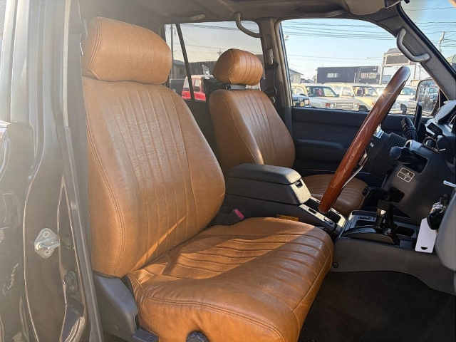 Toyota Land Cruiser 80 7