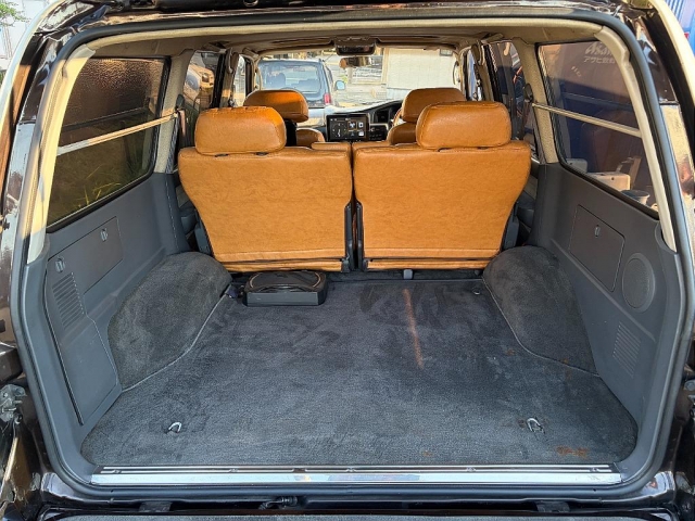 Toyota Land Cruiser 80 9