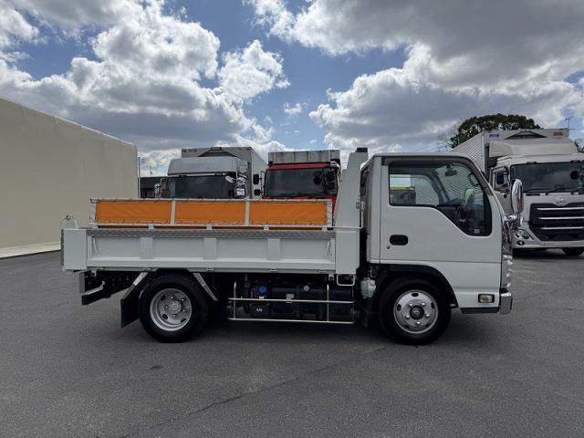 Isuzu Elf 5