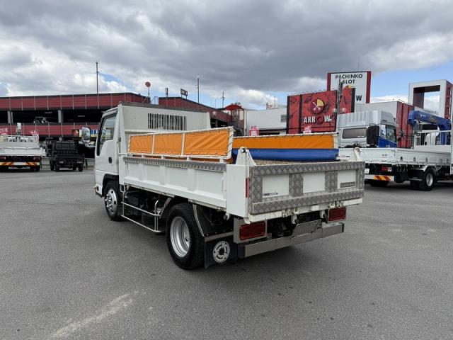 Isuzu Elf 6