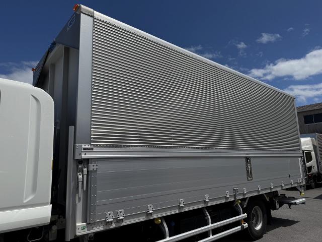 Isuzu Forward 2