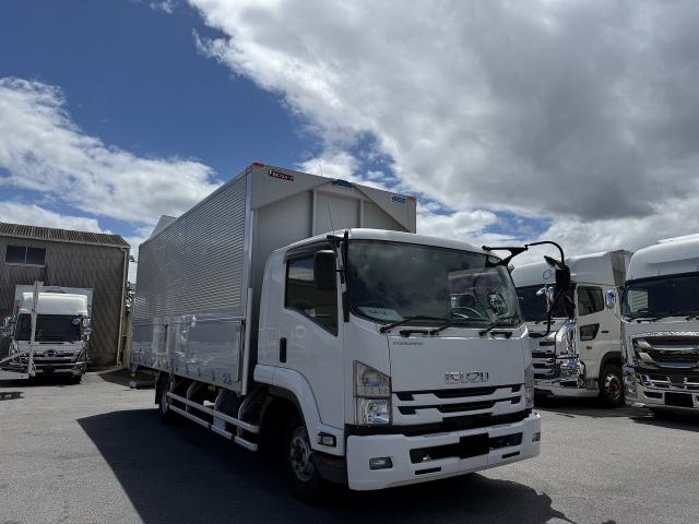 Isuzu Forward 4