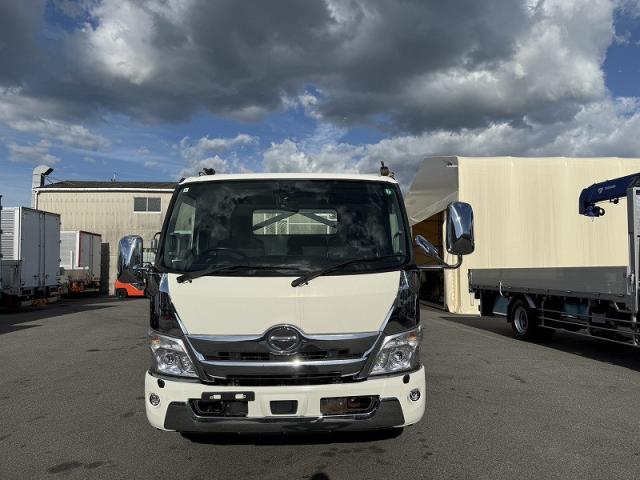 Hino Dutro 2