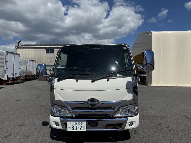 Hino Dutro 2