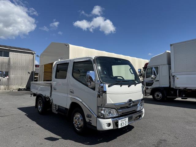 Hino Dutro 3