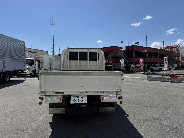 Hino Dutro 7
