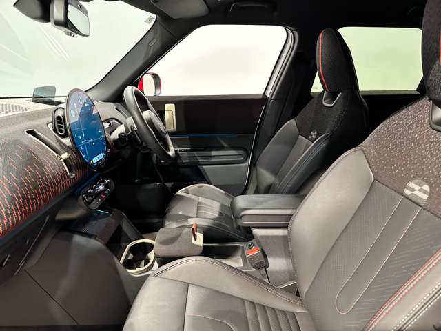 MINI Countryman 8
