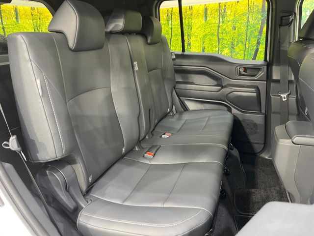 Toyota Land Cruiser FJ 9
