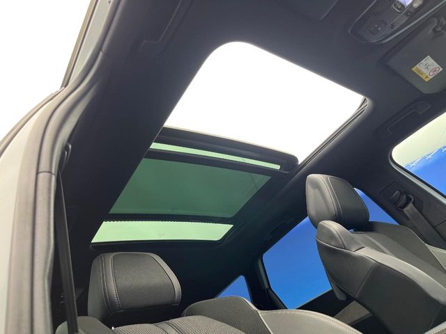 Peugeot 5008 4