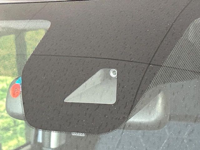 Mitsubishi eK X 4