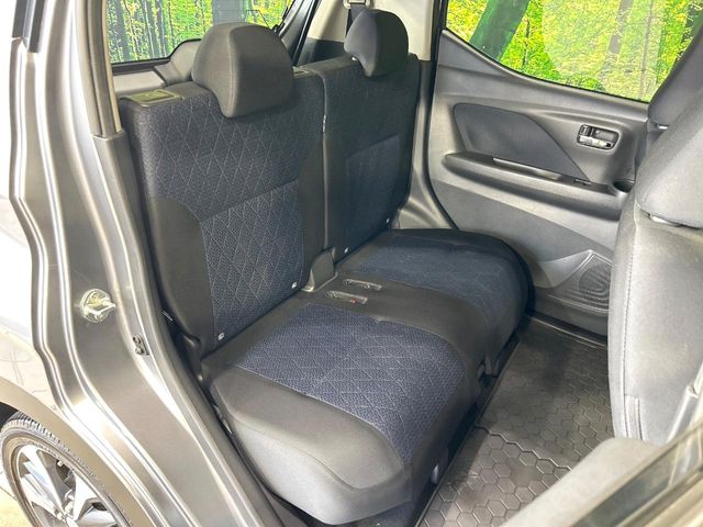 Mitsubishi eK X 9