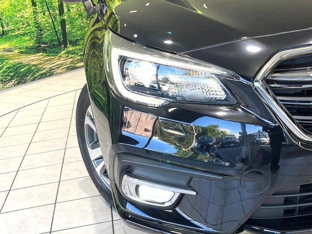 Subaru Legacy Outback 12