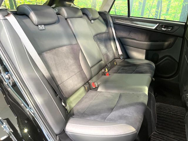 Subaru Legacy Outback 9