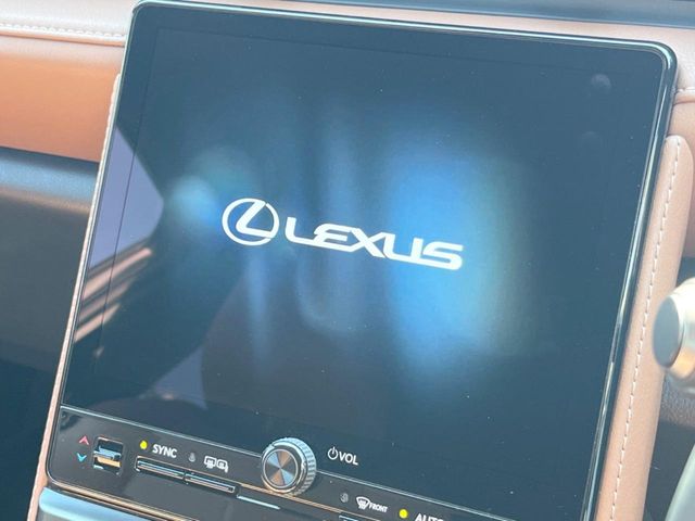 Lexus LBX 4