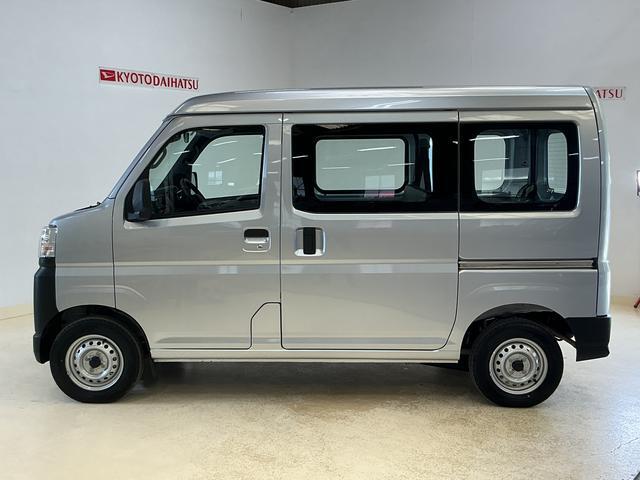 Daihatsu Hijet Cargo 12
