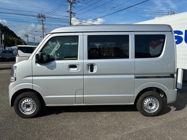 Suzuki Every 8