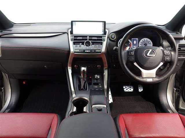 Lexus NX 9