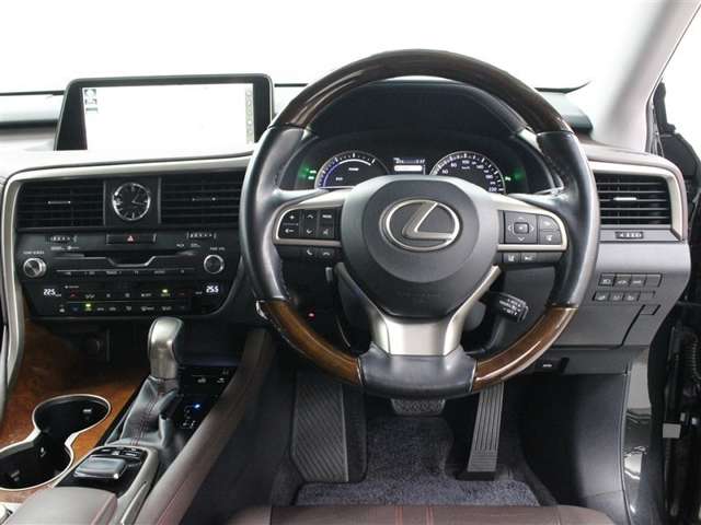 Lexus RX 6