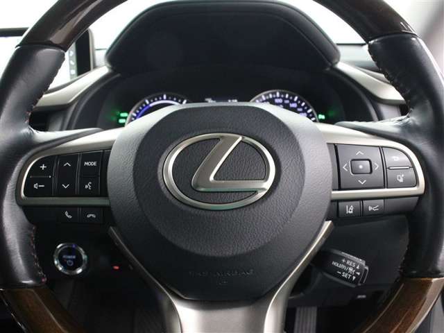 Lexus RX 8