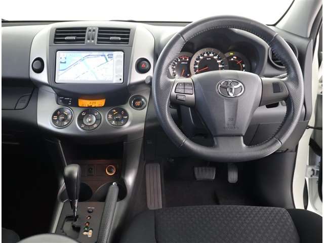 Toyota Vanguard 4